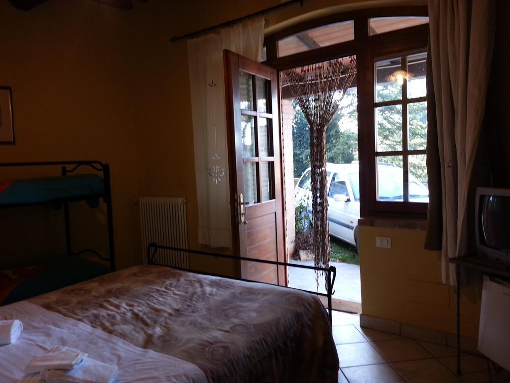 Villa Agriturismo L'Angelina Alfonsine Zimmer foto